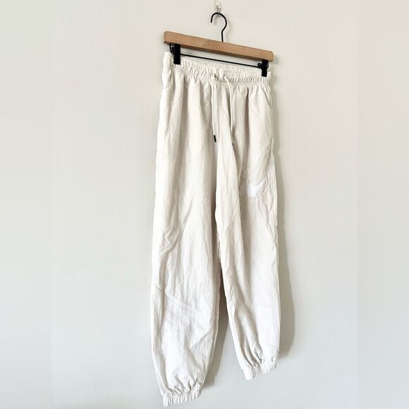 Nike Nylon Jogger Pant in Beige with White Logo- Size S - Picture 3 of 8